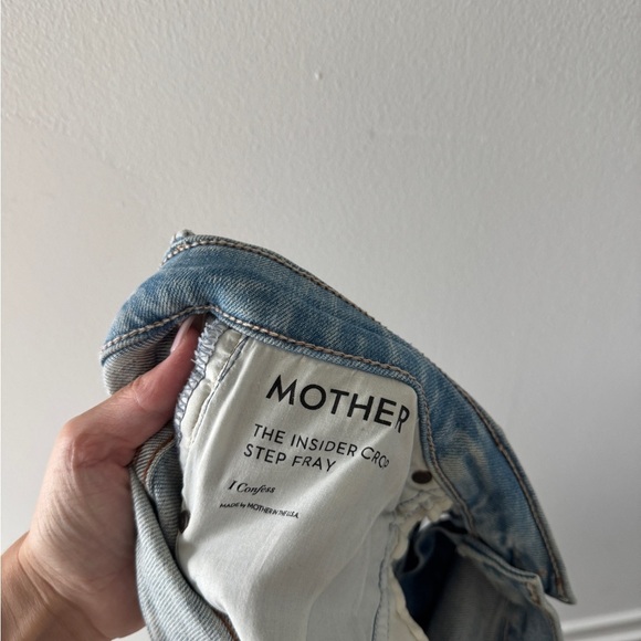 MOTHER Insider Crop Step Fray Jeans in I Confess 29 - Picture 8 of 9